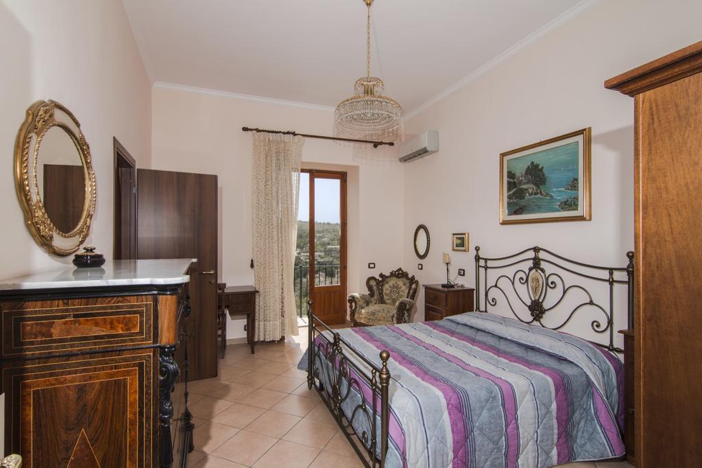 B&B Il Giardino Dei Mandarini Modica Bagian luar foto